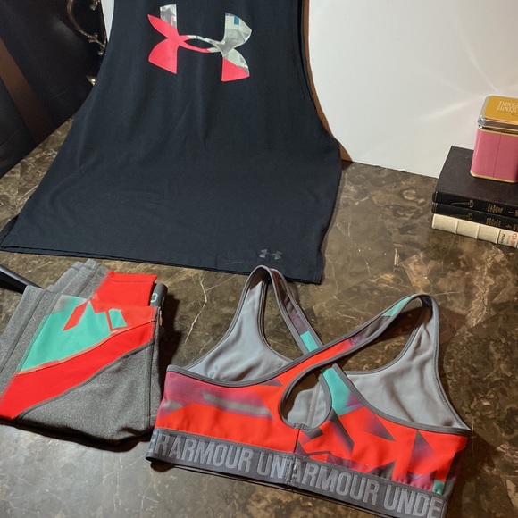 NWOT Under Armour 3 piece workout set- size large compression 7/8 length spandex - Picture 5 of 16